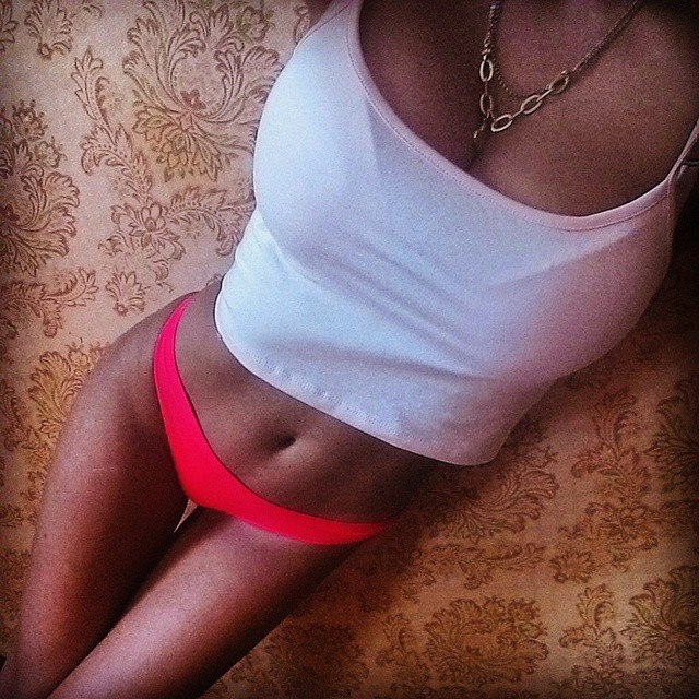 Оличка, 22 года